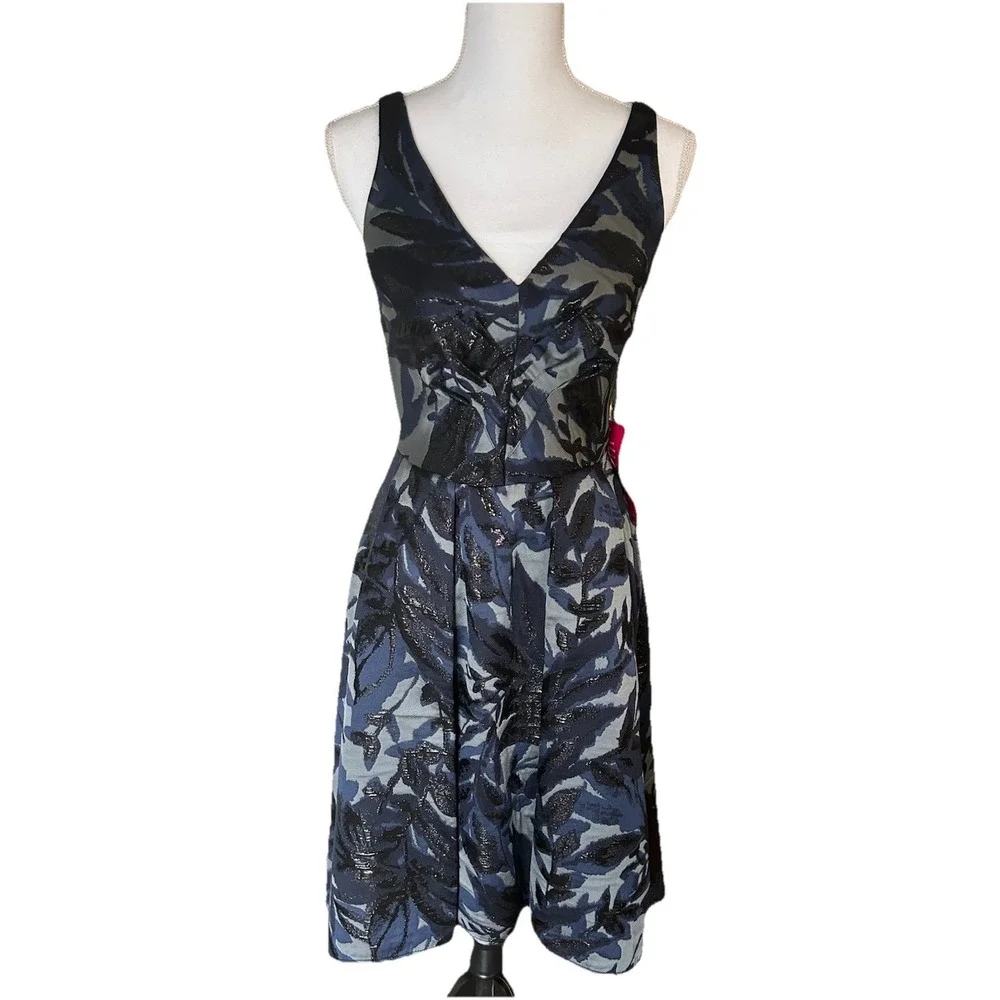 NWT Eva Franco Brocade Dress Navy Floral Multi Tone Size 4 Fit‎ & Flare $198
